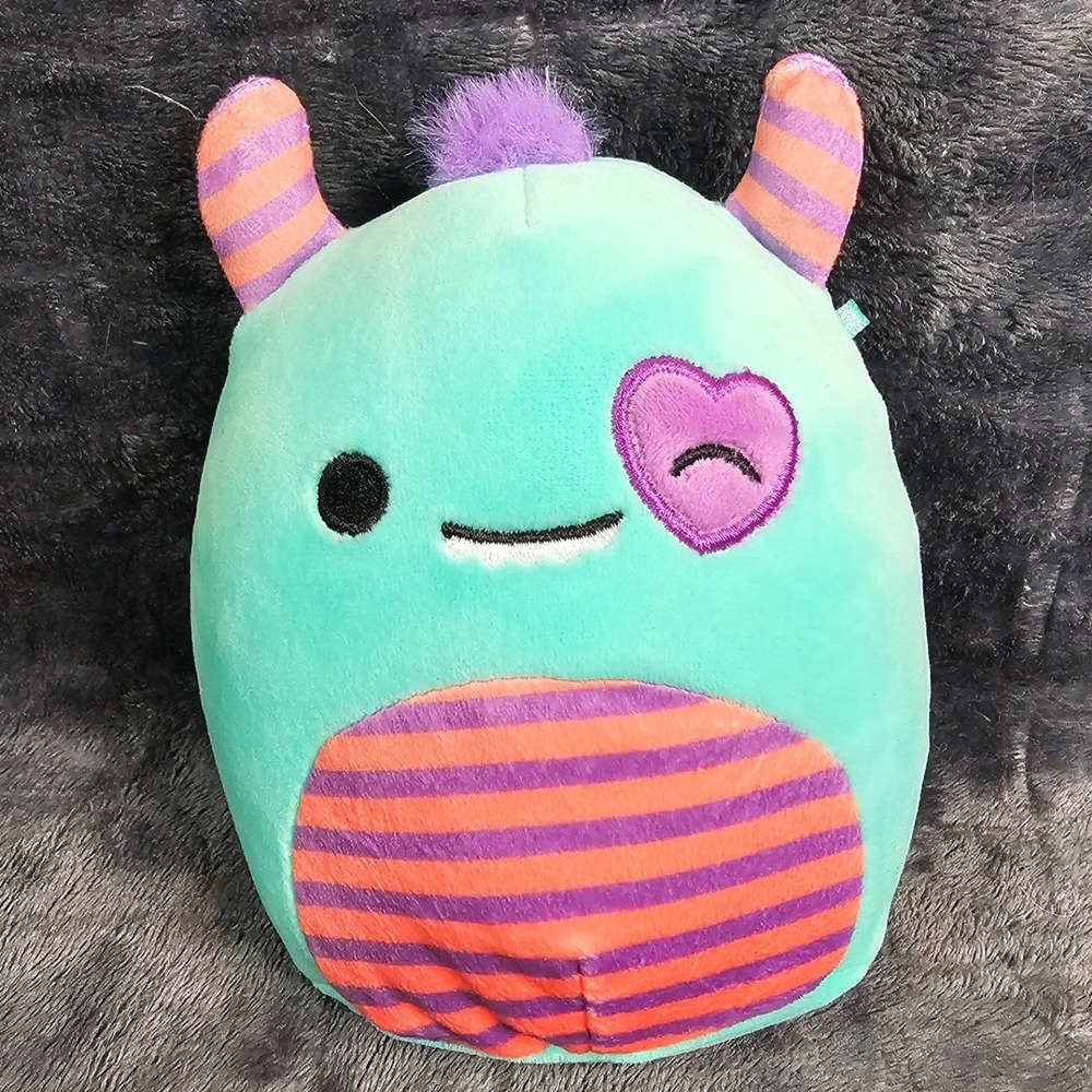 Squishmallows Leon the Monster 5" Plush Valentine's Day Teal Purple Heart